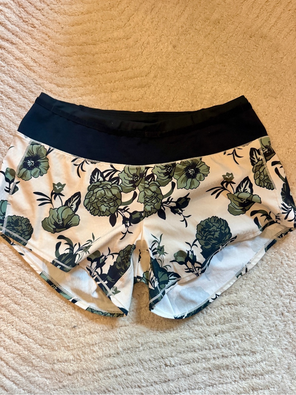 Oiselle Roga Shorts